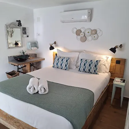 Lovin Book Όμπιδος