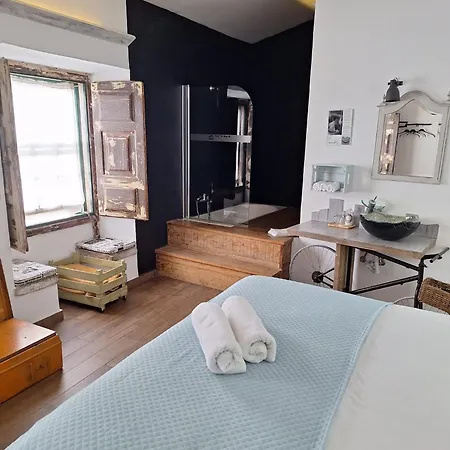 Lovin Book Όμπιδος